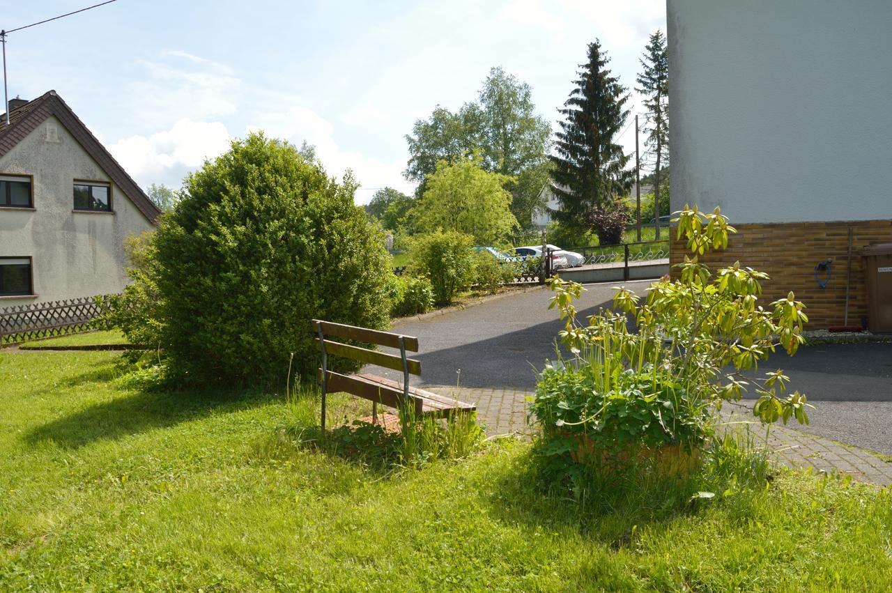 Franky House Am Nuerburgring Bed & Breakfast Quiddelbach Exterior photo